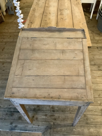 ALTES PULT - STEHPULT - TISCH - SHABBY